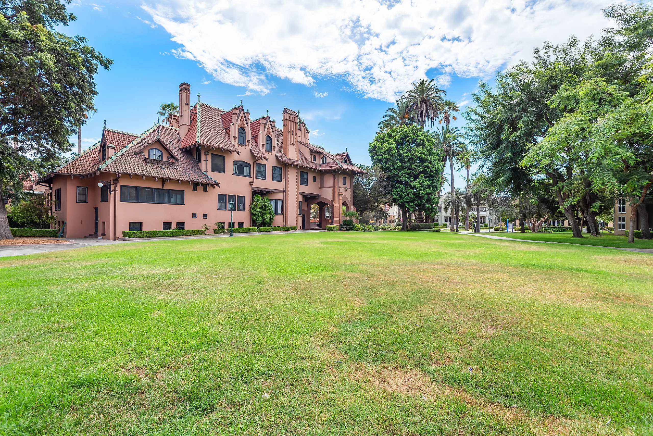 The South Lawn of the Mount Saint Mary’s University Doheny Campus, framed by historic mansions in Downtown Los Angeles
