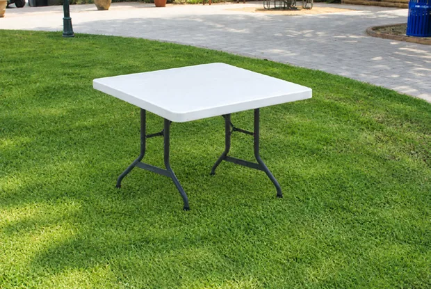 Square table, 3 ft