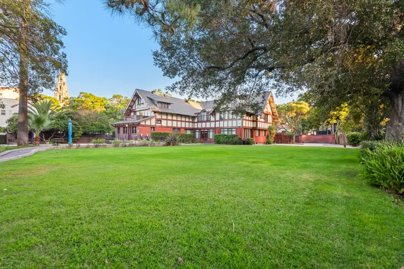 The Amat House and Lawn at Mount Saint Mary’s University Doheny Campus — photo 1 of 12