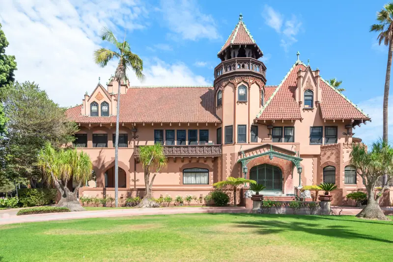 Doheny Mansion and its Pompeian Room at Mount Saint Mary’s University Doheny Campus — photo 9 of 38