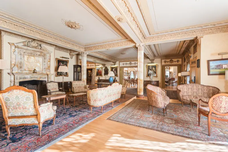 Doheny Mansion and its Pompeian Room at Mount Saint Mary’s University Doheny Campus — photo 30 of 38