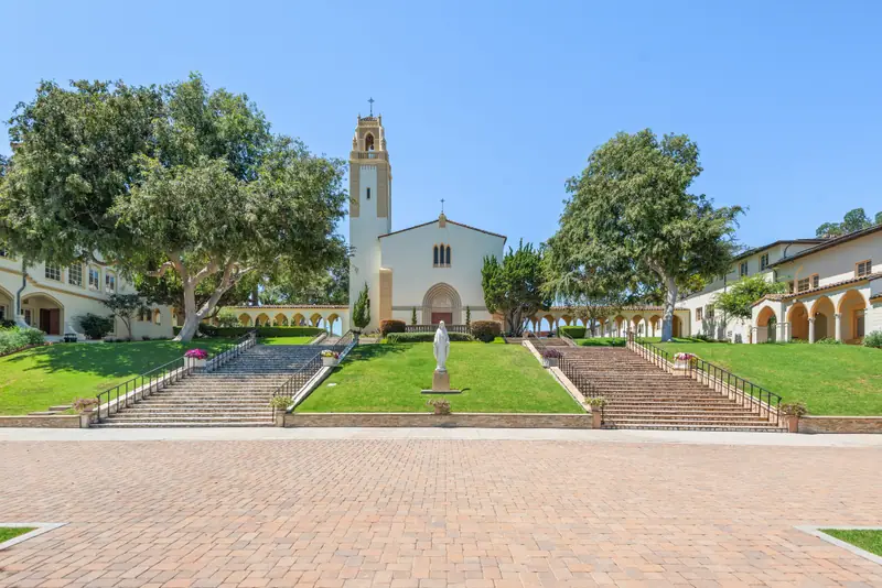 Mary Chapel at Mount Saint Mary’s University Chalon Campus — photo 15 of 22
