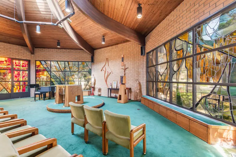 Our Lady of Mercy Chapel at Mount Saint Mary’s University Doheny Campus — photo 3 of 6