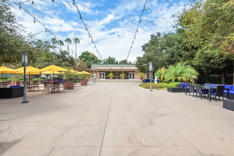 The Rose Hills Plaza at Mount Saint Mary’s University Doheny Campus — photo 3 of 14