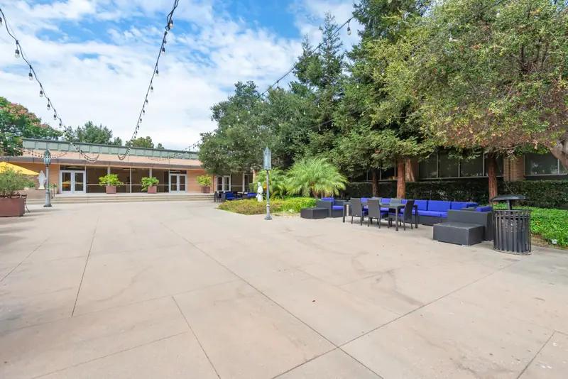 The Rose Hills Plaza at Mount Saint Mary’s University Doheny Campus — photo 4 of 14