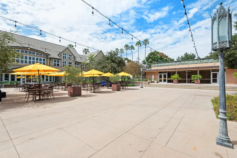 The Rose Hills Plaza at Mount Saint Mary’s University Doheny Campus — photo 6 of 14
