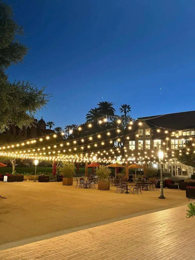 The Rose Hills Plaza at Mount Saint Mary’s University Doheny Campus — photo 2 of 14